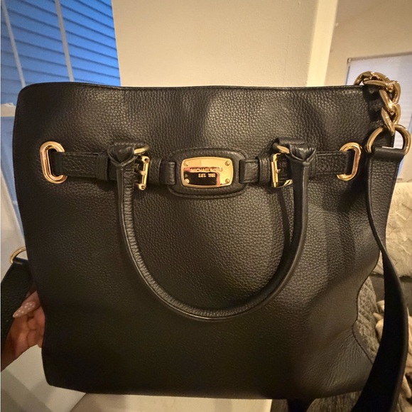 Black Leather MK Hamilton Bag - Picture 3 of 10